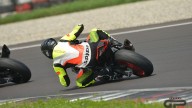 Moto - Test: Prova video Aprilia Tuono V4 Factory 2021: CAMPIONESSA DEI PESI MASSIMI