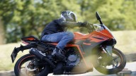 Moto - Test: KTM RC390 2022, piccole superbike crescono