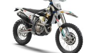 Moto - News: Husqvarna TE 300i e FE 350 Rockstar Edition, le rockstar enduro