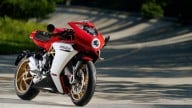 Moto - News: Triumph Speed Triple 1200 RR e MV Agusta Superveloce, le antagoniste