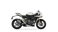 Moto - News: Triumph Speed Triple 1200 RR: la roadster con il vestito racing