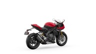 Moto - News: Triumph Speed Triple 1200 RR: la roadster con il vestito racing