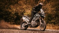 Moto - News: Triumph Tiger 1200: con Carmicheal va forte anche sulla pista cross!