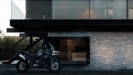 Moto - News: Triumph Tiger 900 Bond Edition, la moto dello 007 che non muore mai