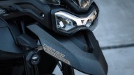 Moto - News: Triumph Tiger 900 Bond Edition, la moto dello 007 che non muore mai
