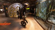 Moto - News: Un e-motard in una cristalleria: l'ultima impresa di Red Bull