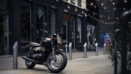 Moto - News: Triumph Bonneville Gold Line Edition 2022: classic fatte a mano