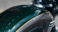 Moto - News: Triumph Bonneville Gold Line Edition 2022: classic fatte a mano