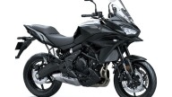 Moto - News: Eicma 2021 - Kawasaki Versys 650 2022: facelift, TFT e KTRC 