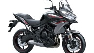 Moto - News: Eicma 2021 - Kawasaki Versys 650 2022: facelift, TFT e KTRC 