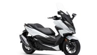 Moto - Scooter: Eicma 2021 - Honda Forza 350 2022: 5 nuove varianti cromatiche e non solo