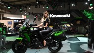 Moto - News: Eicma 2021, LIVE: Kawasaki Versys 650 2022: facelift, TFT e KTRC 