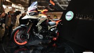 Moto - News: Eicma 2021, LIVE: Benelli TRK 800 2022, la adventure a furor di popolo!