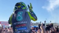 MotoGP: #GrazieVale, il mondo dei social omaggia Valentino Rossi