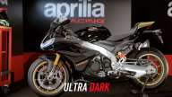 Moto - News: Aprilia RSV4 Factory 2022 Ultra Dark: la superbike con l’abito da sera