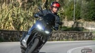 Moto - Test: Aprilia SR GT 125 e 200, compie 30 anni e cambia tutto