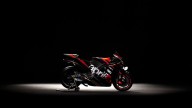 MotoGP: Furia nera: tutte le foto dell'Aprilia RS-GP 2022 di Espagarò e Vinales