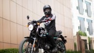 Moto - News: Royal Enfield Scram 411: l'Himalayan si spoglia e diventa scrambler