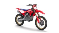 Moto - News: Honda CRF450R e CRF250R 2023: un carico di novità per le cross giapponesi