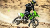 Moto - News: Kawasaki KX250 MY2023: più potenza per la "piccola" cross