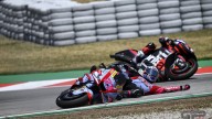 MotoGP: GALLERY - La caduta di Bastianini a Barcellona: errore grave per la Bestia