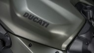 Moto - News: Ducati Streetfighter V2: arriva il verde metallizzato