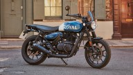 Moto - News: Royal Enfield Hunter 350: un po' old-school... un po' new-age