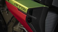 Moto - News: Ducati Streetfighter V4 Lamborghini, l'omaggio alla Huracan STO - foto e video