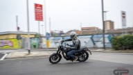 Moto - Test: Royal Enfield HNTR 350, commuter urbana semplice e divertente