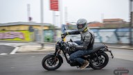 Moto - Test: Royal Enfield HNTR 350, commuter urbana semplice e divertente