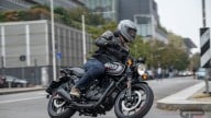 Moto - Test: Royal Enfield HNTR 350, commuter urbana semplice e divertente