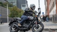 Moto - Test: Royal Enfield HNTR 350, commuter urbana semplice e divertente