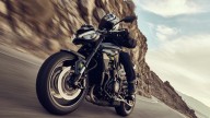 Moto - News: Triumph Street Triple 765 R, RS e Moto2 Edition: le tre anime dell'inglesina