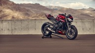 Moto - News: Triumph Street Triple 765 R, RS e Moto2 Edition: le tre anime dell'inglesina