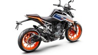 Moto - News: KTM 790 Duke 2023: la naked "via di mezzo", Ready To Race