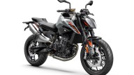 Moto - News: KTM 790 Duke 2023: la naked "via di mezzo", Ready To Race