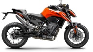 Moto - News: KTM 790 Duke 2023: la naked "via di mezzo", Ready To Race