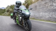 Moto - News: Kawasaki Ninja H2 SX 2023: arrivano gli abbaglianti automatici