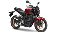 Moto - News: Honda CB125R 2023: la naked per i 16enni "cambia colore"