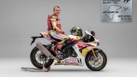 Moto - News: Honda CBR1000RR-R Fireblade SP John McGuinness 100th TT Start Replica