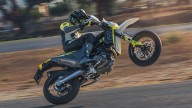 Moto - News: Husqvarna Motorcycles 701 Enduro e 701 Supermoto 2023: il mono nel cuore