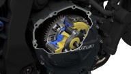 Moto - News: Suzuki V-Strom 800DE: l'enduro stradale "cresce" sotto ogni aspetto