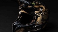 Moto - News: Airoh Aviator 3 Legend: l'edizione speciale e celebrativa di Tony Cairoli