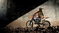 Moto - News: KTM SX-F 2024: le nuove motocross austriache si aggiornano