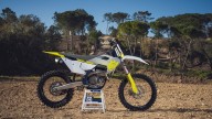 Moto - News: Husqvarna TC ed FC MY2024: le nuove motocross aggiornate