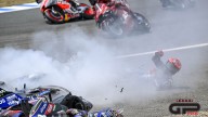 MotoGP: LA FOTOSEQUENZA COMPLETA 37 FOTO: l'ammucchiata nel primo giro del GP Jerez