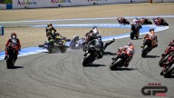 MotoGP: LA FOTOSEQUENZA COMPLETA 57 FOTO: l'ammucchiata nella Sprint race di Jerez