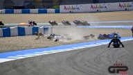 MotoGP: LA FOTOSEQUENZA COMPLETA 57 FOTO: l'ammucchiata nella Sprint race di Jerez