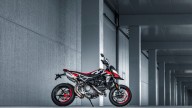 Moto - News: Hypermotard 950 RVE 2024: arriva la nuova livrea Graffiti Livery Evo