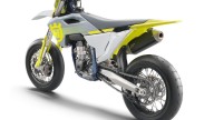 Moto - News: Husqvarna Motorcycles FS 450 MY2024: la supermoto si rifà il look